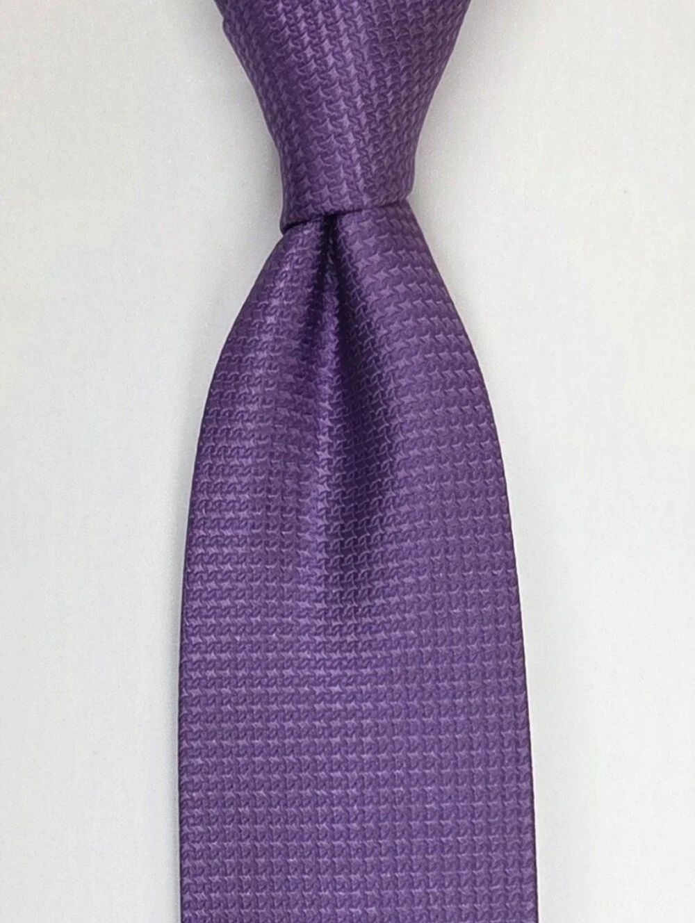English Laundry NWT Mens Tie Purple Houndstooth 100% Silk Textured